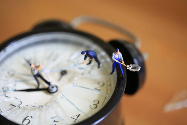 Zeit Stehlen Mann Der Uhr — Stockfoto