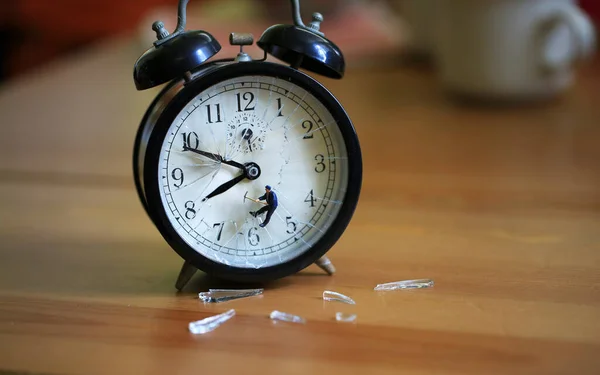 Zeit Stehlen Mann Der Uhr — Stockfoto