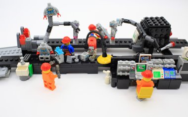 Lego minifigure farklı yazı