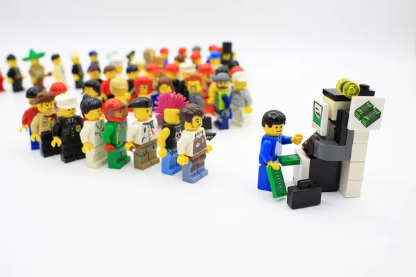 Minifigura de Lego en poste diferente — Foto de Stock