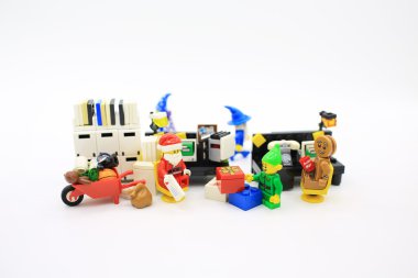Lego insanlar, stüdyo çekim birleştirmek farklı sette 2015.Legos Danimarka Lego Group tarafından üretilen plastik inşaat oyuncak popüler bir çizgi vardır 25 Mayıs Hong Kong dan