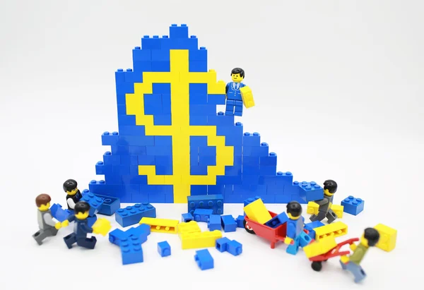 Hong Kong, 25 Mayıs: Studio atış Lego insanların birleşmek farklı sette 25 Mayıs 2015.Legos Hong Kong dan vardır Danimarka Lego Group tarafından üretilen plastik inşaat oyuncak popüler bir çizgi
