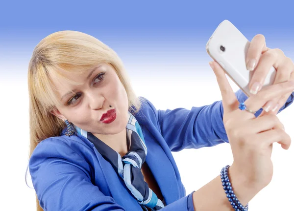 Chica de belleza tomando con traje azul, selfie — Foto de Stock