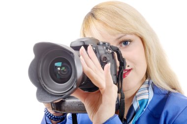 genç kadın üzerinde izole beyaz zemin üzerinde bir kamera ile. 