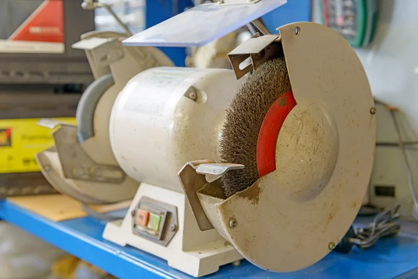 Closeup of a bench grinder — Stock Photo, Image