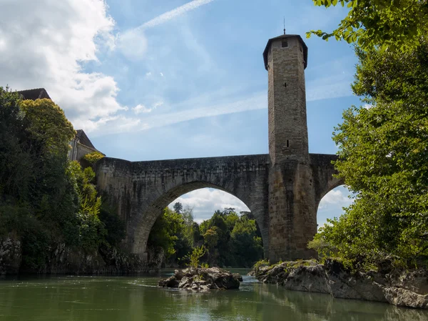 Orthez old bridge in the pyrenees — Stock Photo, Image