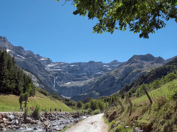 Estrada para Cirque de Gavarnie, Hautes-Pyrenees, França — Fotografia de Stock