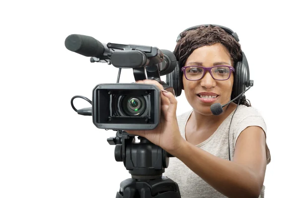 Jovens mulheres afro-americanas com câmera de vídeo profissional — Fotografia de Stock