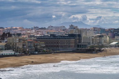 Biarritz şehri ve ünlü kumsalları.