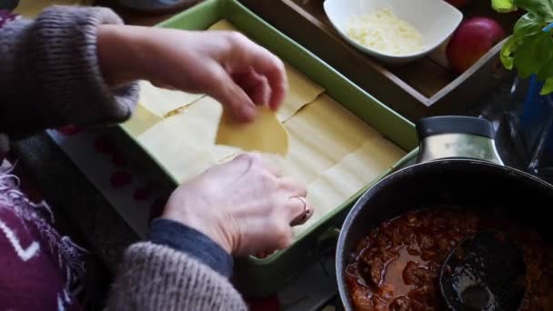 Woman Preparing Meat Lasagna Kitchen — Stock Video