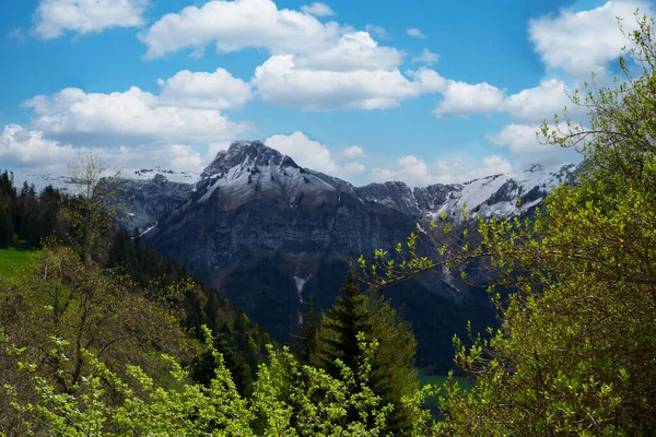 Blick Auf Den Gipfel Tournette Der Nähe Des Sees Von — Stockfoto