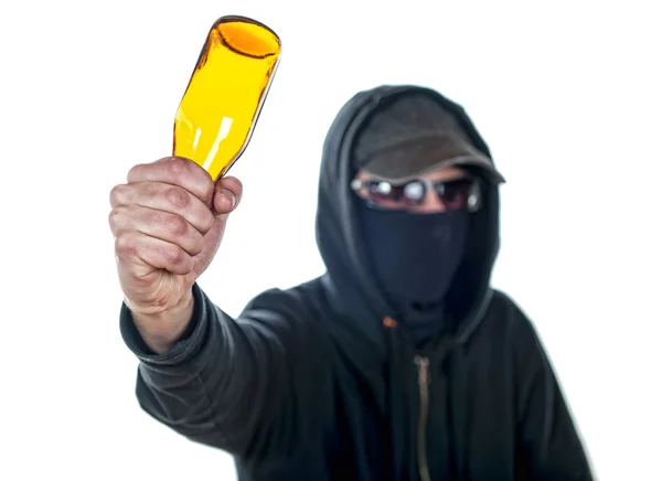 Täter griff mit Glasflasche an — Stockfoto