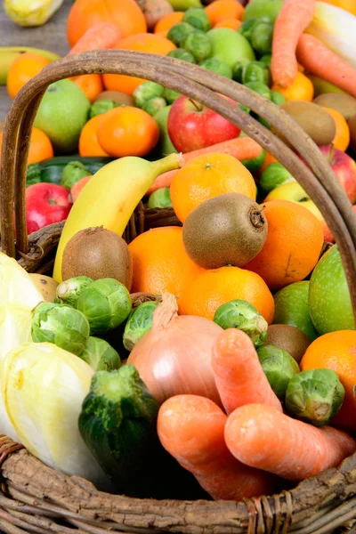 Fruit and vegetable basket — Stock Photo, Image