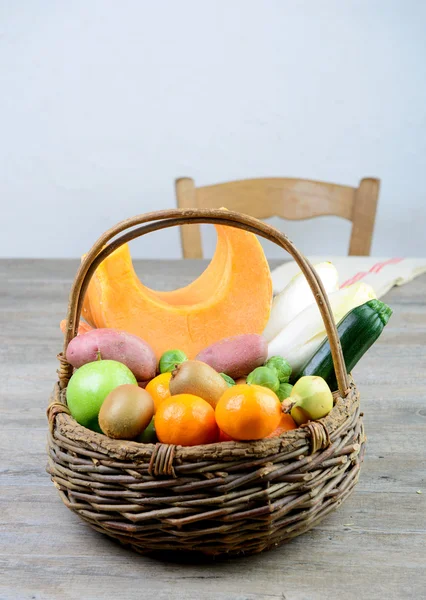 Fruit and vegetable basket — Stock Photo, Image