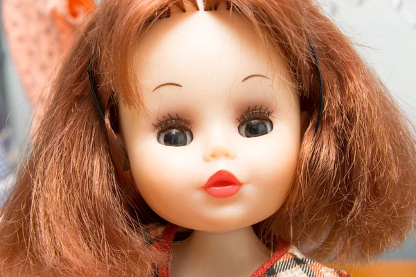 Närbild på ansiktet på en docka — Stockfoto