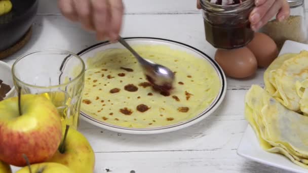 Jam pannenkoek — Stockvideo