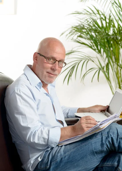 Portrait of a middle-aged man — Stock Photo, Image