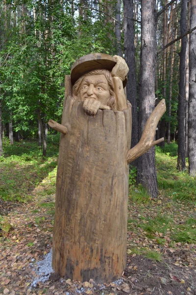 Russia Topki September 2019 Wooden Park Sculpture Leshy Looks Out — Fotografia de Stock