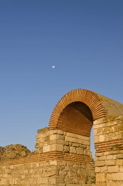 Parte do muro na cidade de Nesebar, na Bulgária — Fotografia de Stock