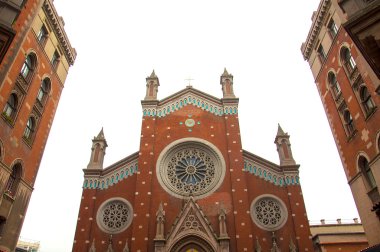 st. Antuan Kilisesi