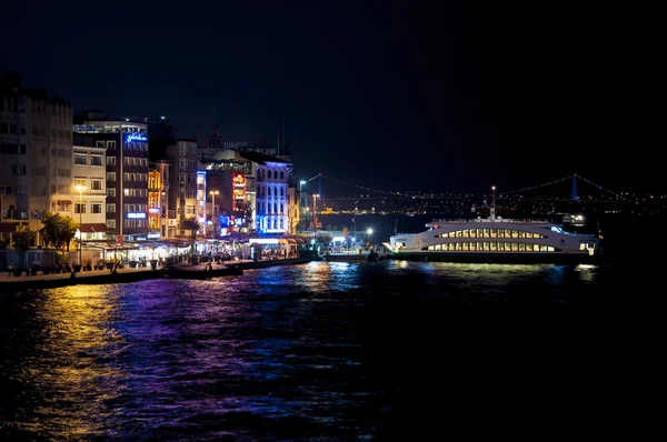 Bosphorus at night — Stock Photo, Image