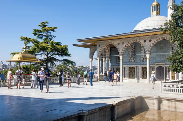 Horní terasa a Bagdádu Kiosk, palác Topkapi, Istanbul, Turecko — Stock fotografie