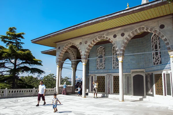 Terraza superior y quiosco de Bagdad, Palacio Topkapi, Estambul, Turquía —  Fotos de Stock