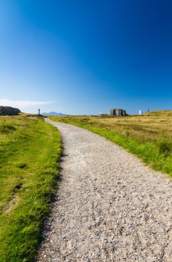 Yol Llanddwyn Adası, Anglesey üzerinde