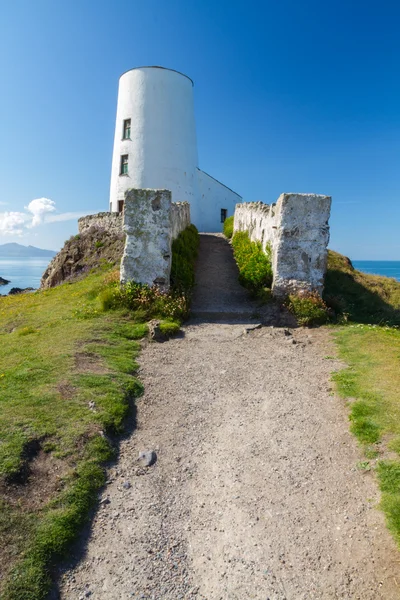 安格尔西 Llanddwyn 岛上的白色灯塔 — 图库照片