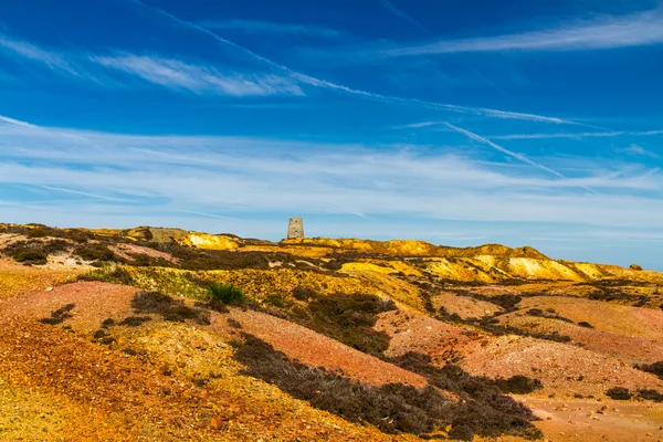 Parys Mountain with ruined windmill — Stock Photo, Image