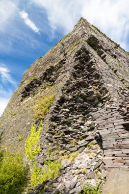 Dorothea kayrak taş ocağı, yapısı