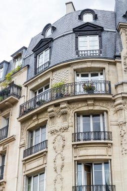 Eski konut bina açık, Paris.