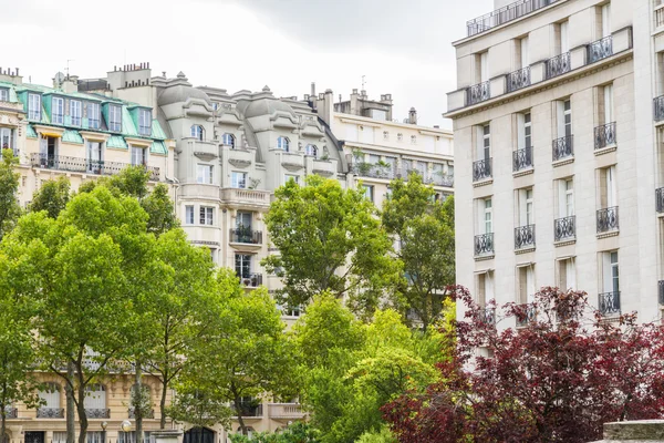 Cadde görünümü, Paris.