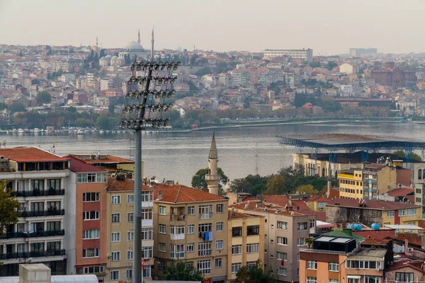 Istambul Turquia Com Golden Horn Bosphorus River Stadium Floodlight Primeiro — Fotografia de Stock