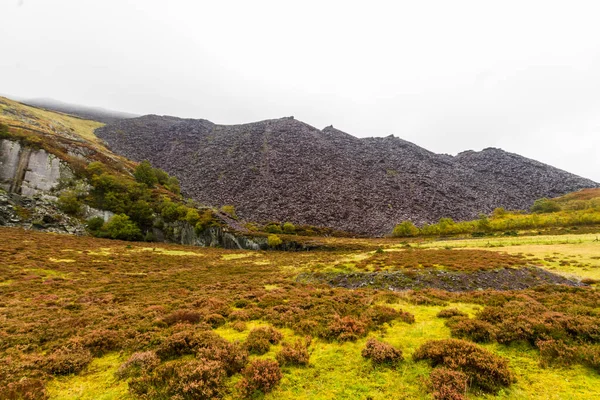 Moorland Břidlice Kořist Strusky Hromady Dinorwic Lomu Nad Llanberis Mokrém — Stock fotografie