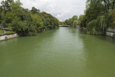Münih, Almanya olarak Isar Nehri akar