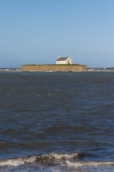 St Cwyfans, La Chiesa nel Mare . — Foto Stock