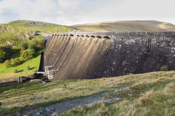 The Claerwen Dam, from above, landscape — Stock Photo, Image