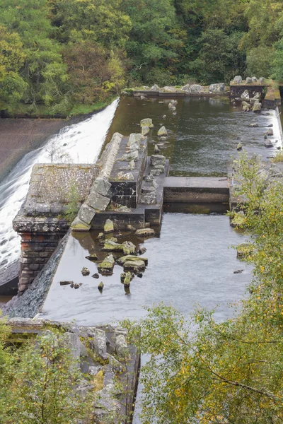 Nedokončené Dam základy Dol-y-Mynach. — Stock fotografie