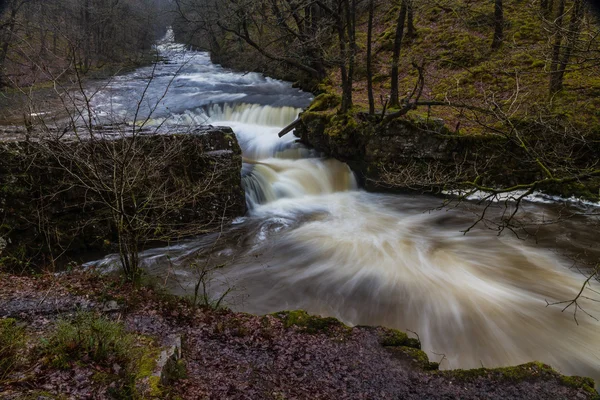 Sgwd y Bedol cascata. Sul fiume Nedd Fechan Galles del Sud, Regno Unito — Foto Stock