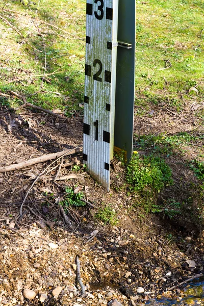 Pegelanzeige für Flüsse — Stockfoto