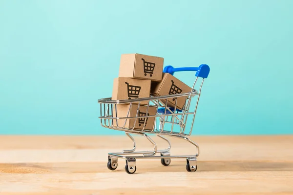 Concepto Compra Línea Con Símbolo Del Carrito Compras —  Fotos de Stock