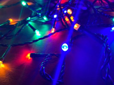 Noel arkaplanı ve çelenk ışıkları