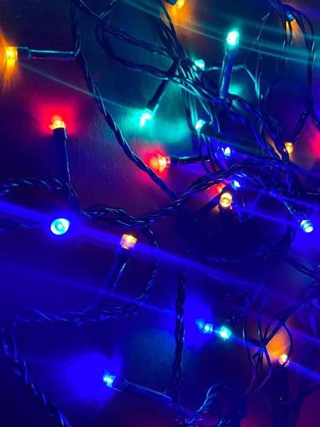 Fesitve Fondo de Navidad con luces de guirnalda —  Fotos de Stock