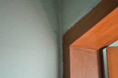 Ahşap arkaplanda pencere