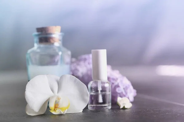 Spa Keindahan Krim Dan Bunga Lilac — Stok Foto