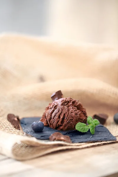 Helado de chocolate —  Fotos de Stock