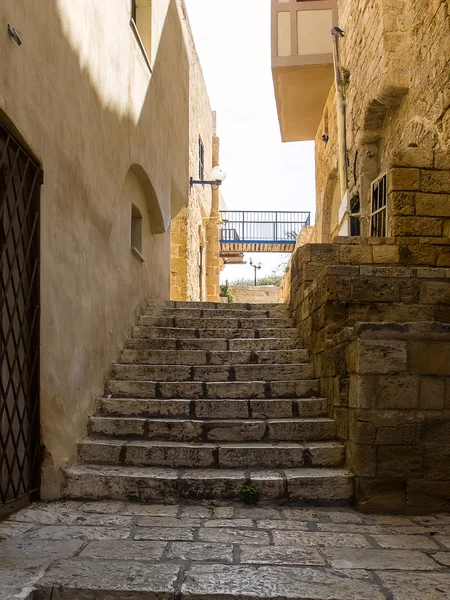 Аллея и лестница города Яффо — стоковое фото