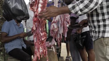 Meşgul Mutfakta Etkili Et Kesme Teknikleri