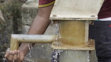 Kuyudan Elle Pompalama Suyu - Sürdürülebilir Su Kaynağı